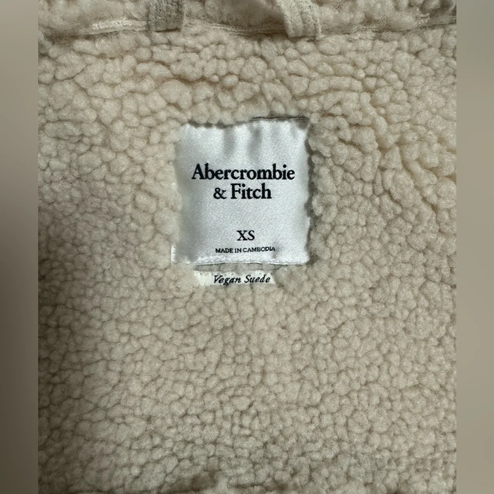 Abercrombie Cropped Suede Jacket – White, Size XS - Picture 6 of 6